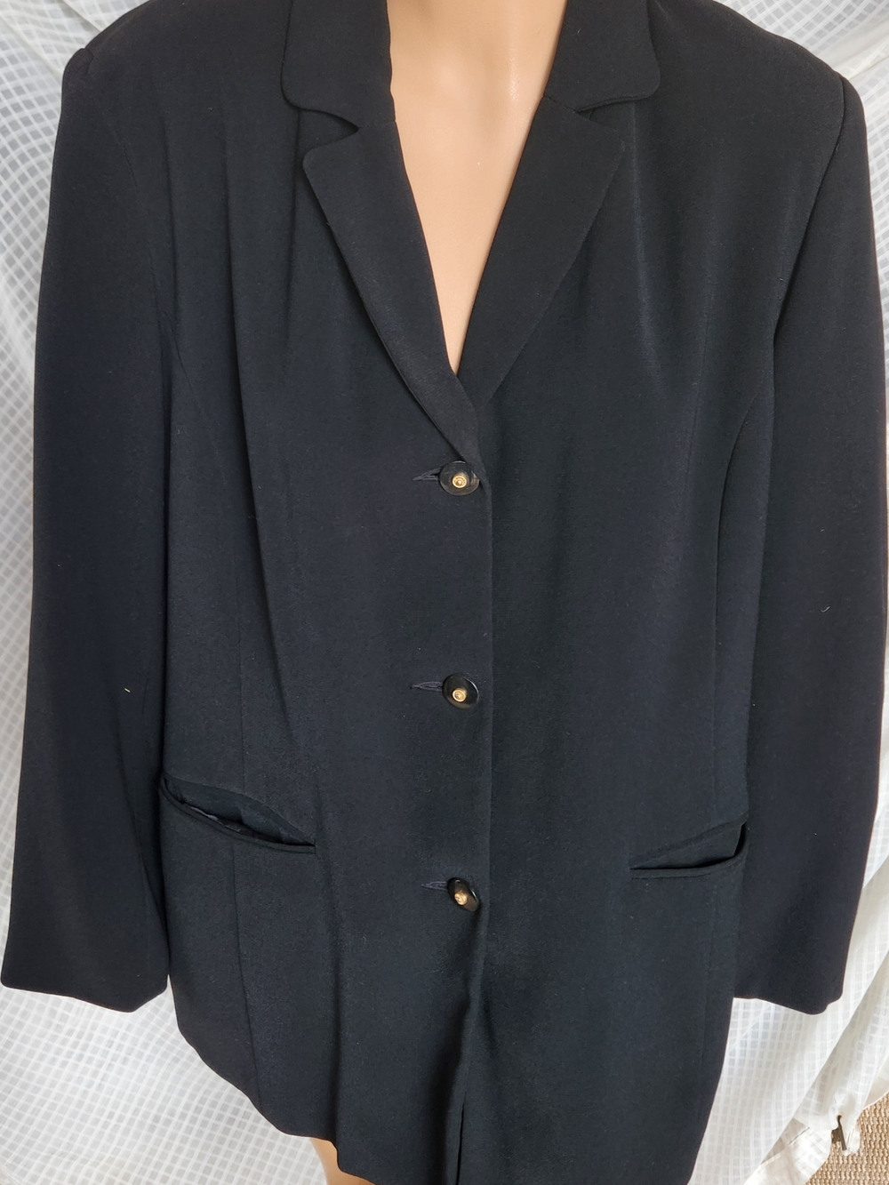 Koret Black Single-Breasted Notch Lapel Blazer